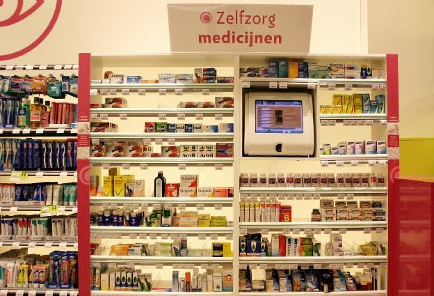Supermarkten werken al heel lang met tablets of beeldschermen met telefoon zoals hier in een Super de Boer-vestiging. Foto: Archief Distrifood