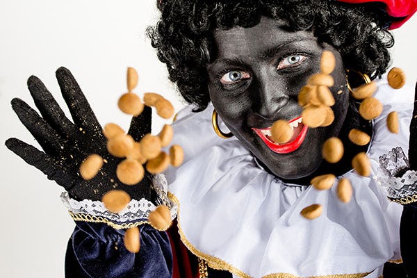 AH legt in gedicht Zwarte Piet-kwestie uit