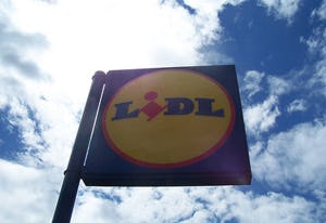Lidl start met verkoop dagverse bloemen