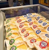 Kaasmakers eisen sterke prijsverhogingen