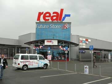 Real opent nieuwe Future Store