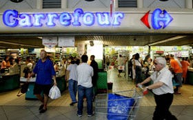 Carrefour praat over overname winkels