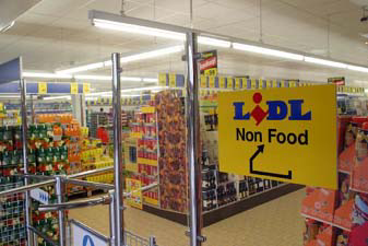 Lidl-filiaal in Eindhoven met bordje non-food. Foto: Distrifood.