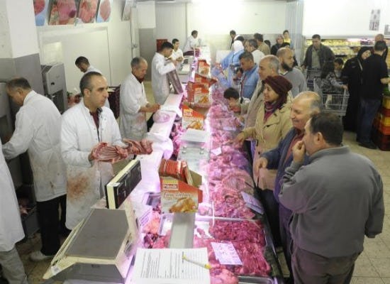 De allochtone supermarktketen Tanger heeft zijn zaken goed op orde.