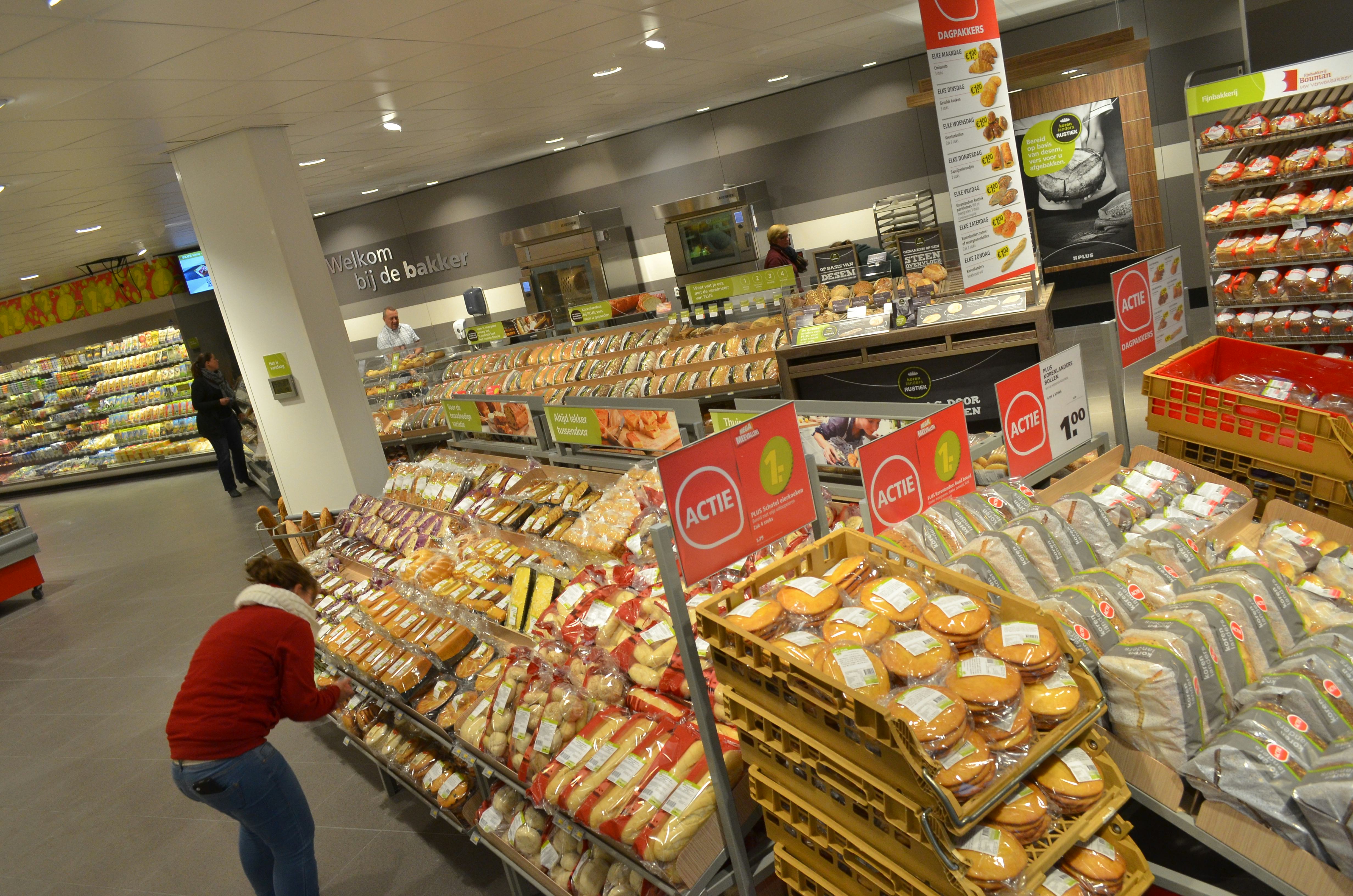 Een broodrek bij Plus. Foto: Distrifood