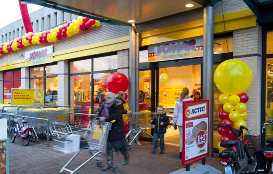 De ingang van een Vomar-filiaal. Foto: Fotostudio Wick Natzijl