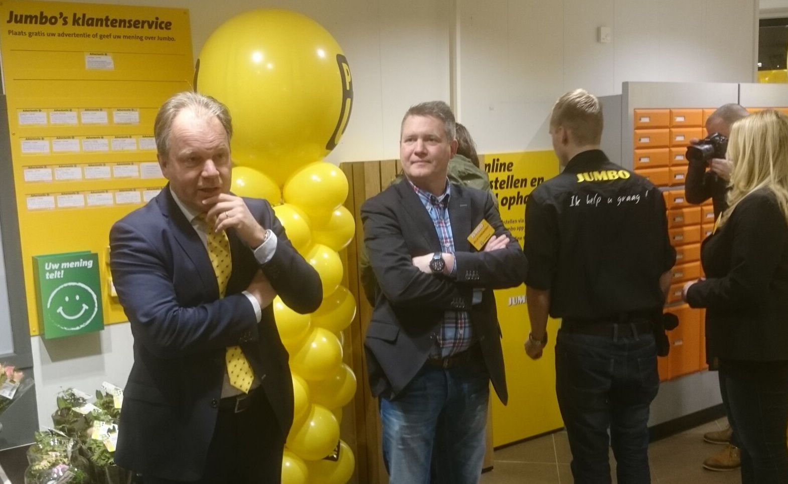 Ton van Veen: hier links op foto