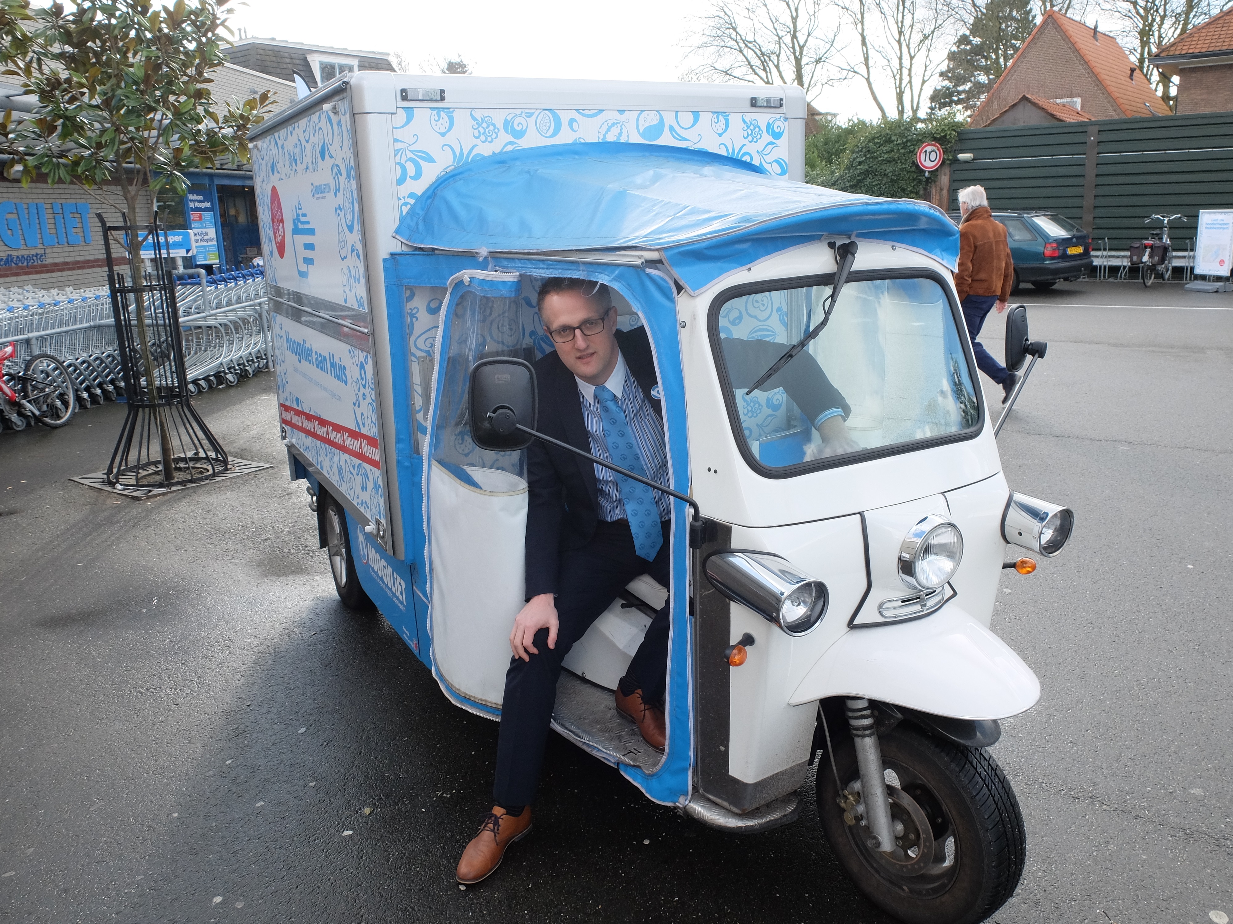 Een tuktuk van Hoogvliet.