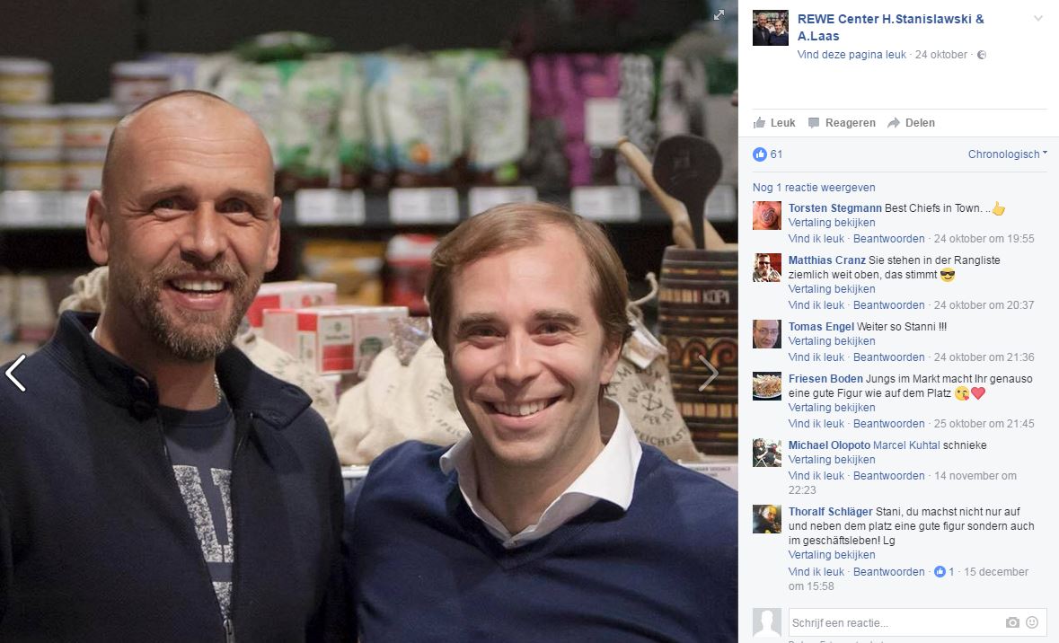 Oud profvoetballers Holger Stanislawski (l) en Alexander Laas in hun Rewe-franchise. Foto: Facebook