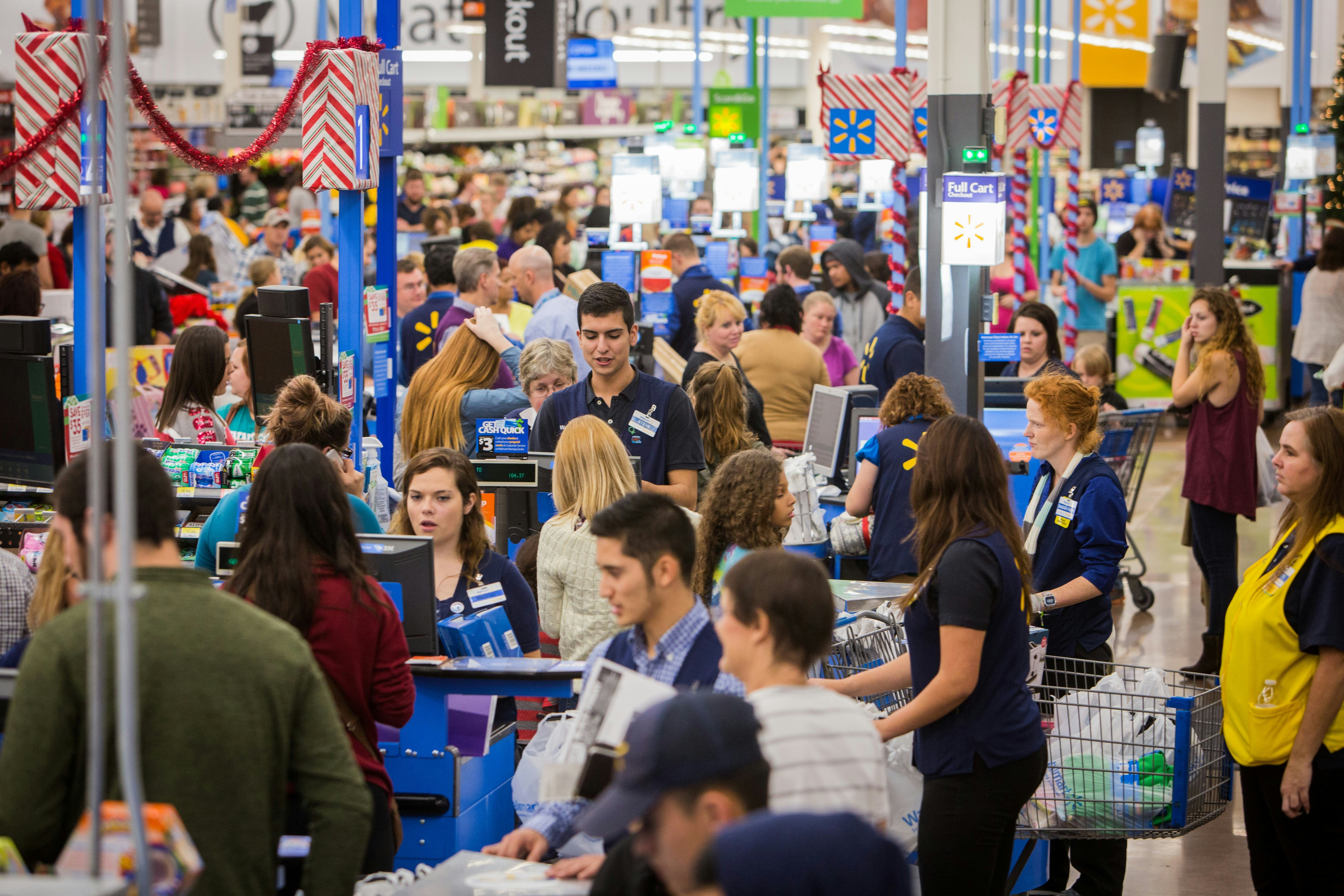 Walmart verhoogt laagste lonen flink vanwege krappe arbeidsmarkt