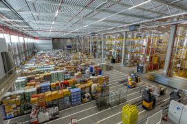 (C) Roel Dijkstra Fotografie / Foto Fred Libochant

Waddinxveen / Onlangs heeft Lidl in Waddinxveen het meest duurzame distributiecentrum van Nederland geopend