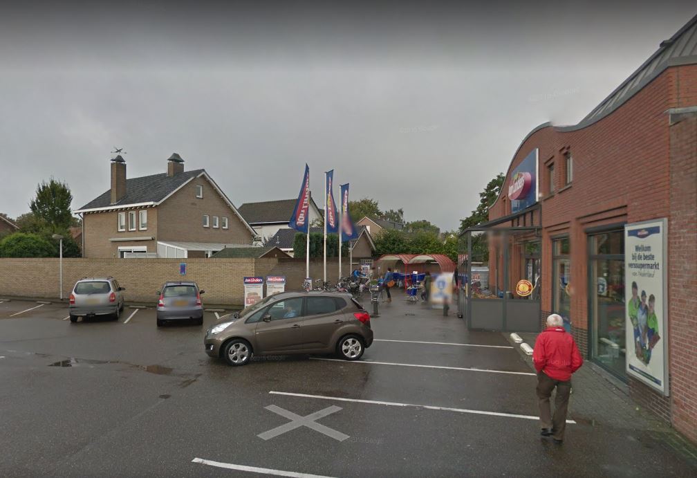 Het filiaal van Jan Linders aan de Maarpoort in Weert. Foto: Google Streetview