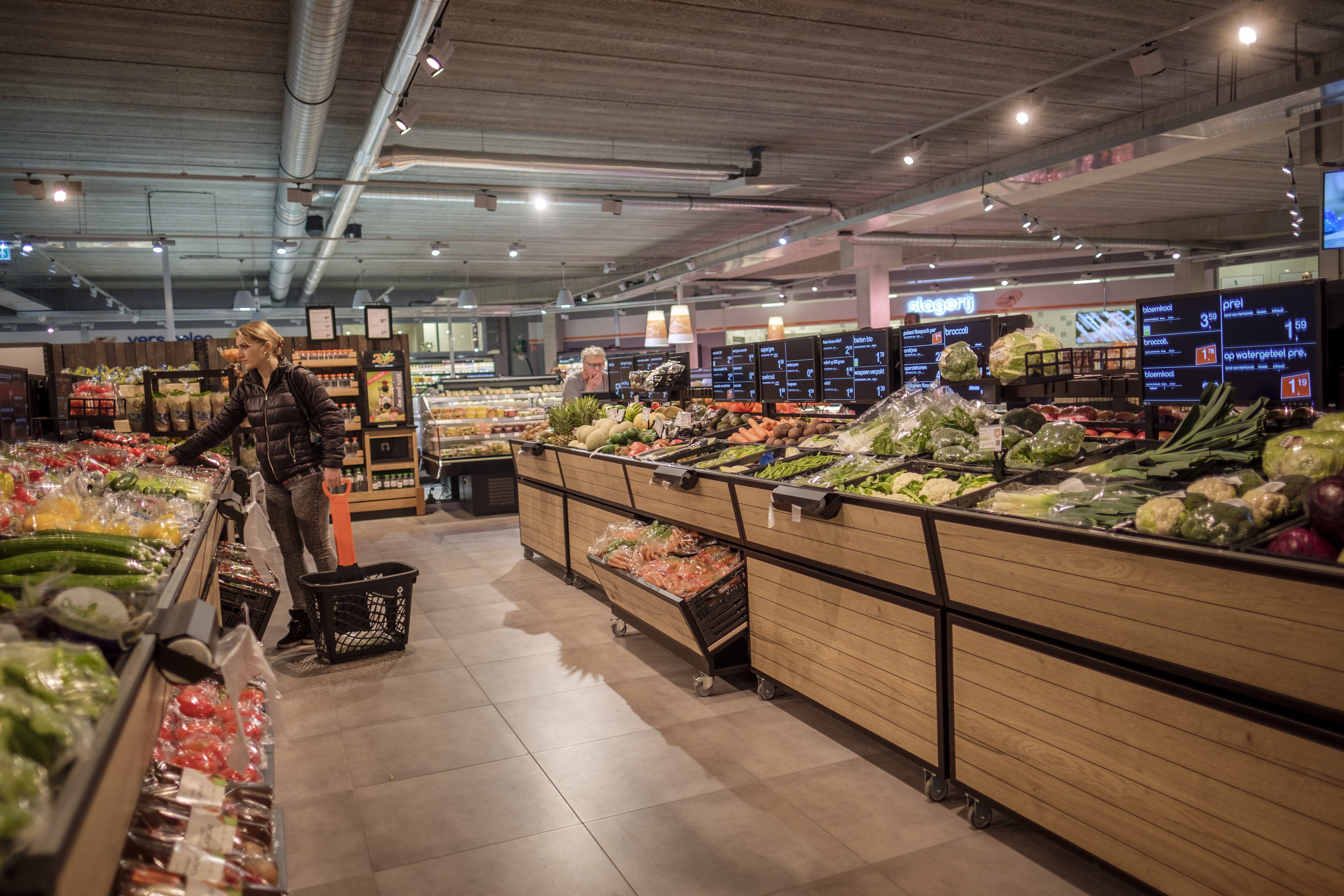 (C) Roel Dijkstra / Joep van der Pal



Terneuzen - opening Agrimarkt - Kennedylaan
