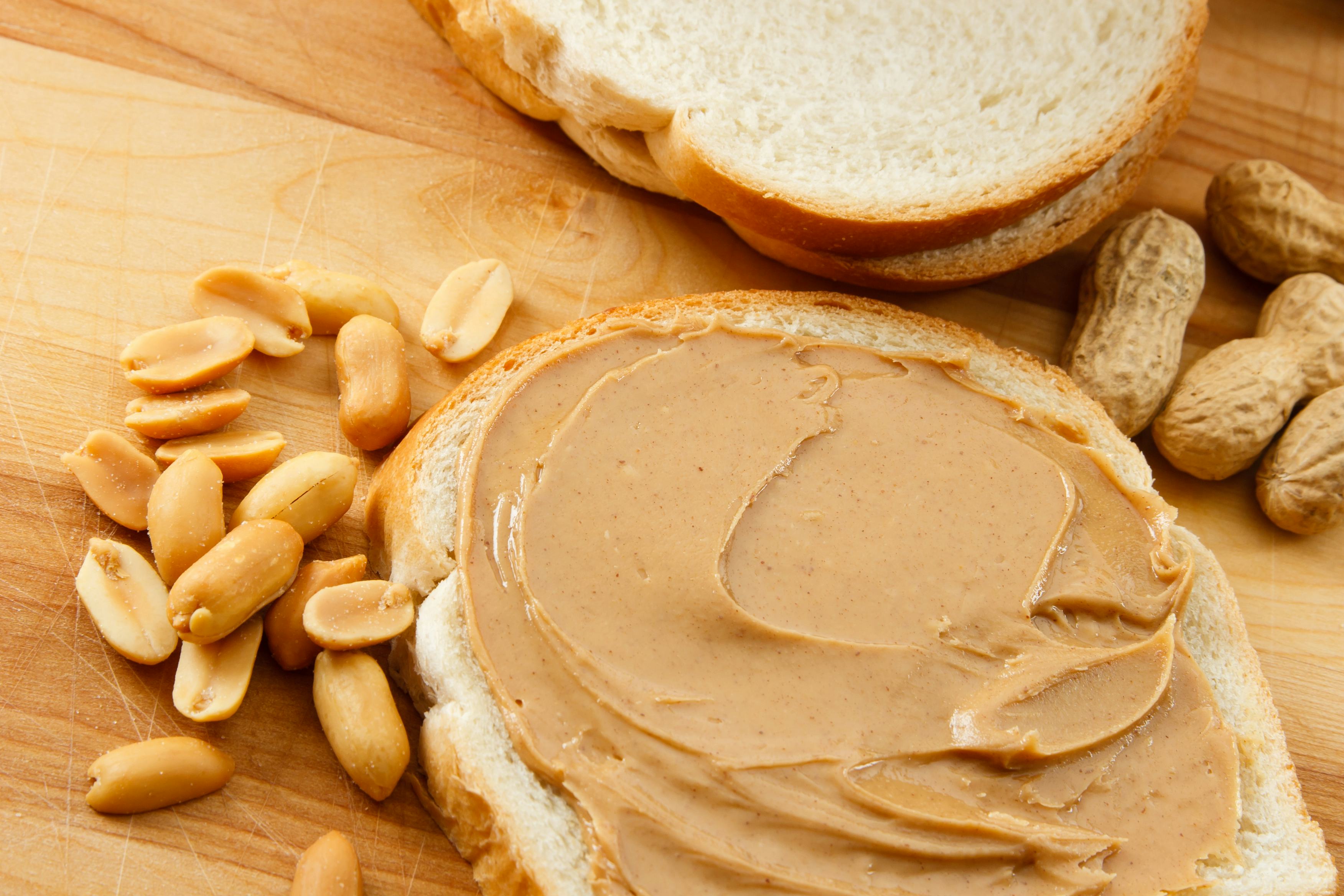 Voor mensen met een voedselallergie, zoals een notenallergie, zijn voedseletiketten vaak erg onduidelijk. Foto: Shutterstock