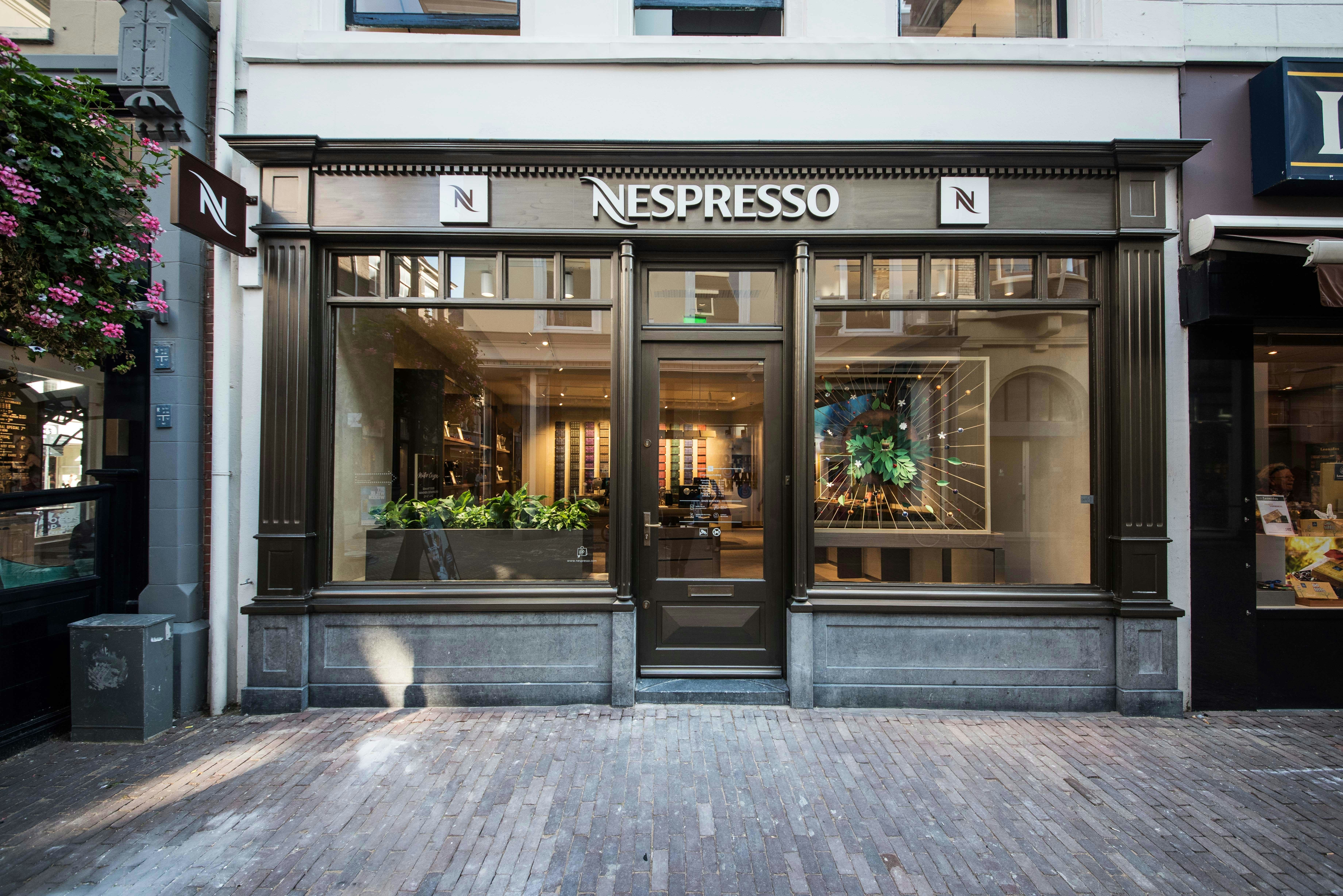 Nespresso is vooralsnog alleen verkrijgbaar via speciale boutieks en Nespresso.com