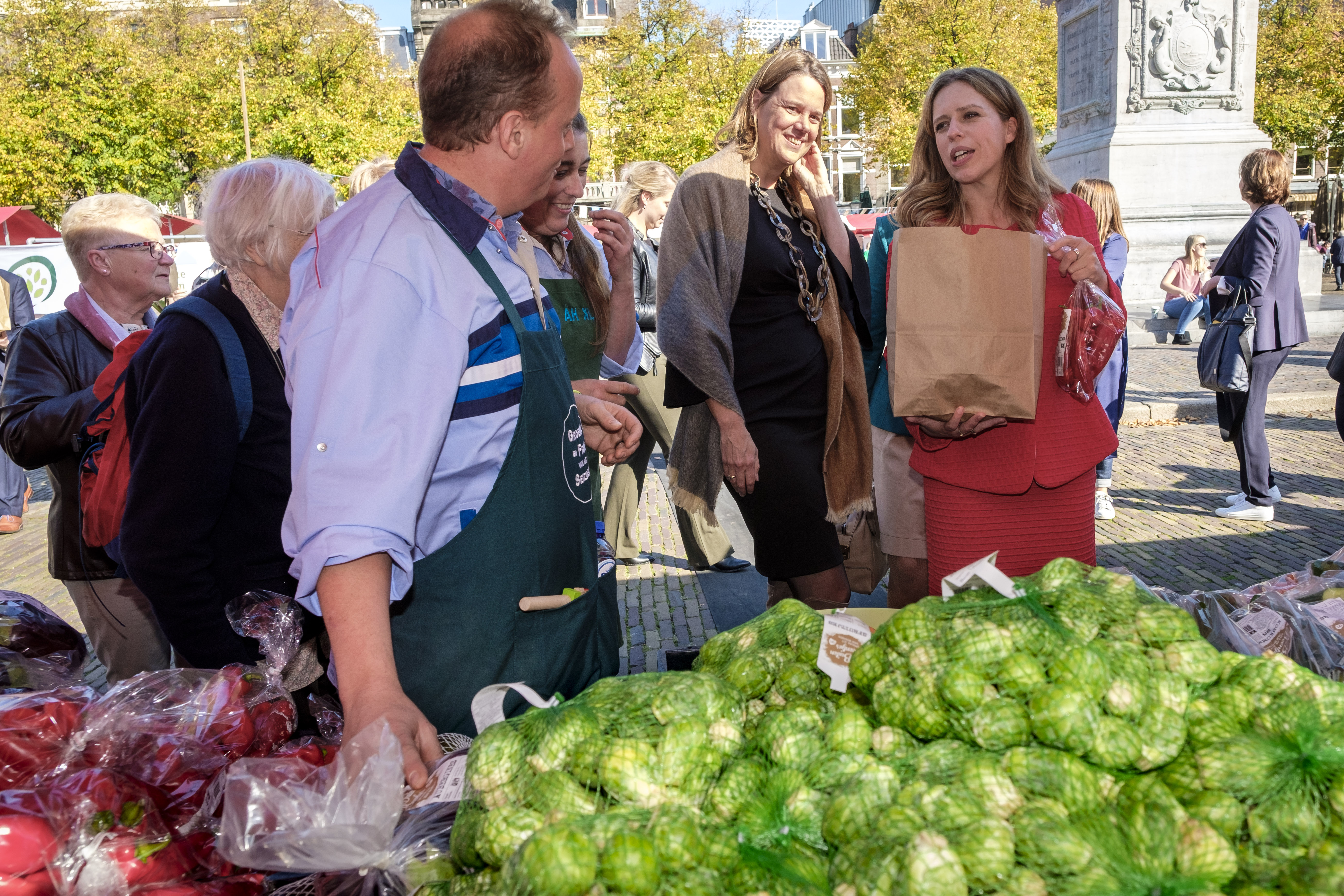 Minister Schouten opent de DAFW tijdens de AH Grootste Groentekraam. Foto: Roel Dijkstra Fotografie