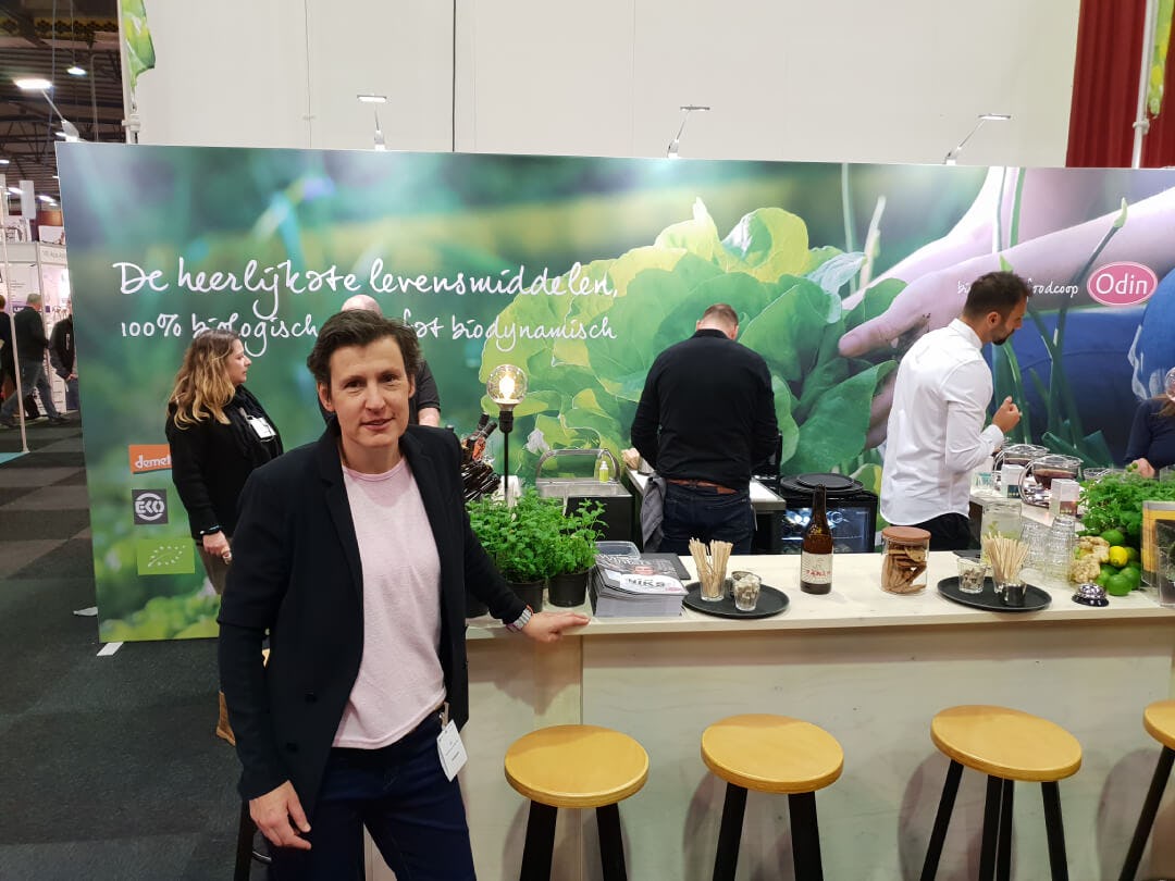 Odin-directeur Merle Koomans van den Dries tijdens de biobeurs 2019.