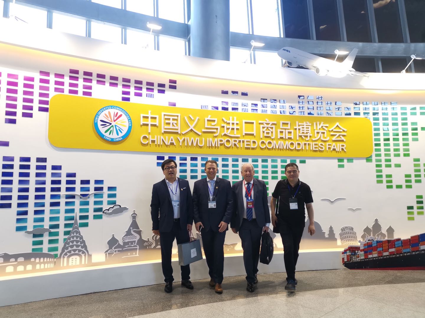 In het midden Van der Poel en Van den Tweel