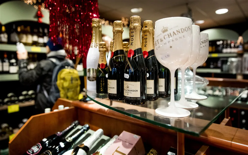 Kijkshop begint verkoop sterke drank