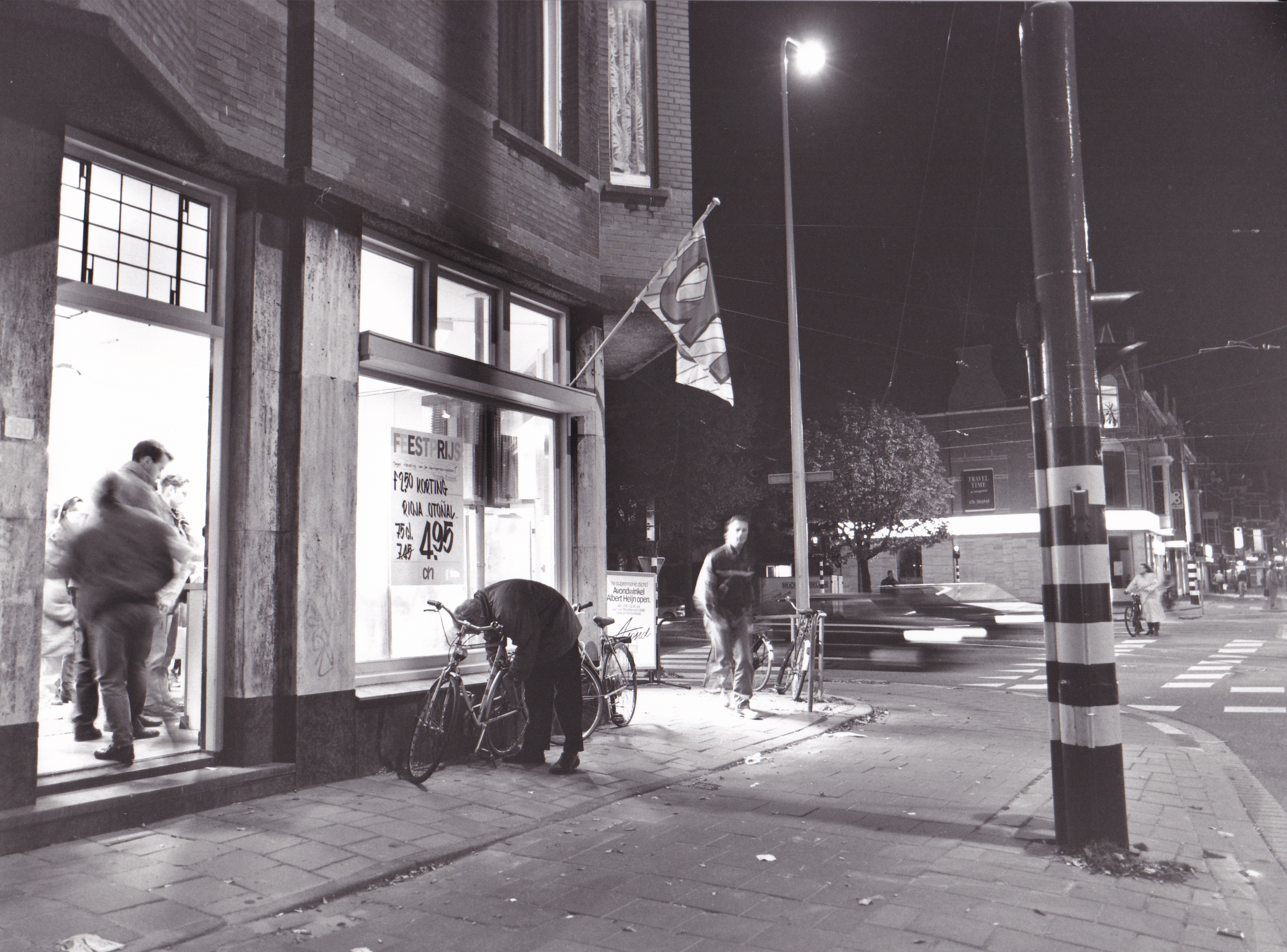 <h1>25 jaar na de eerste avond- en zondagsopening bij Albert Heijn</h1> Foto: Benelux Press/Archief Distrifood