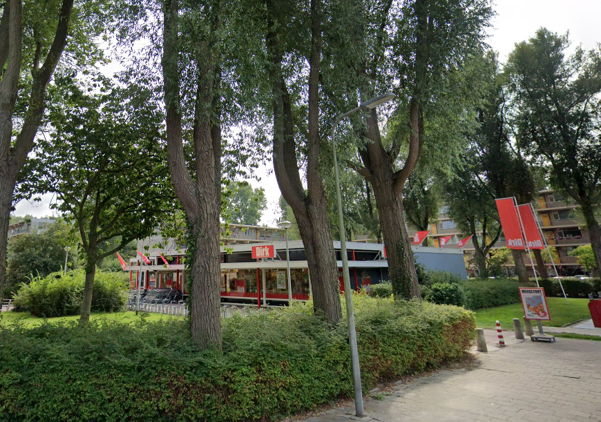 Het Dirk van den Broekfiliaal in Katwijk. Foto: Google streetview