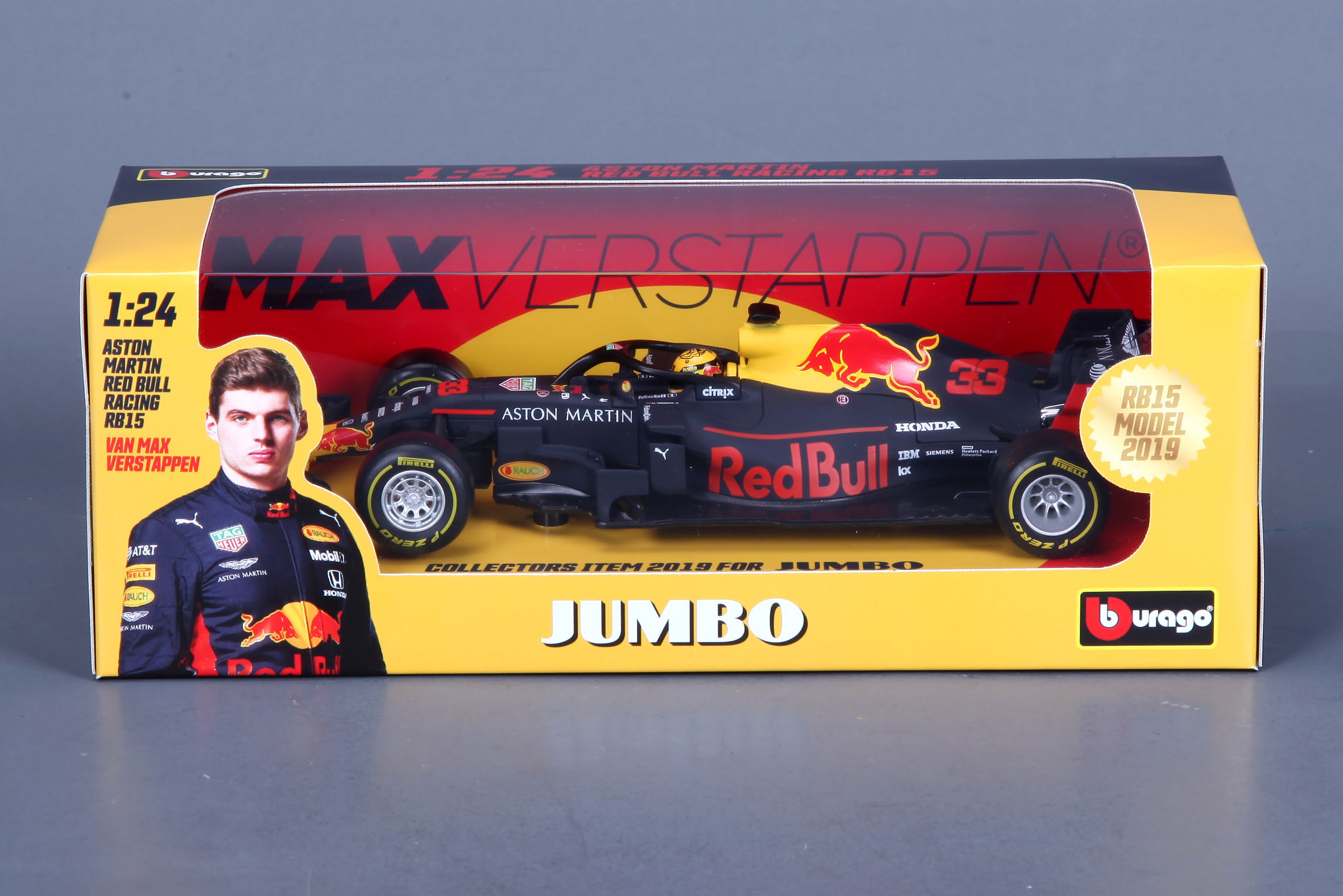 Het schaalmodel van de 
 auto van Max Verstappen. Foto: Jumbo