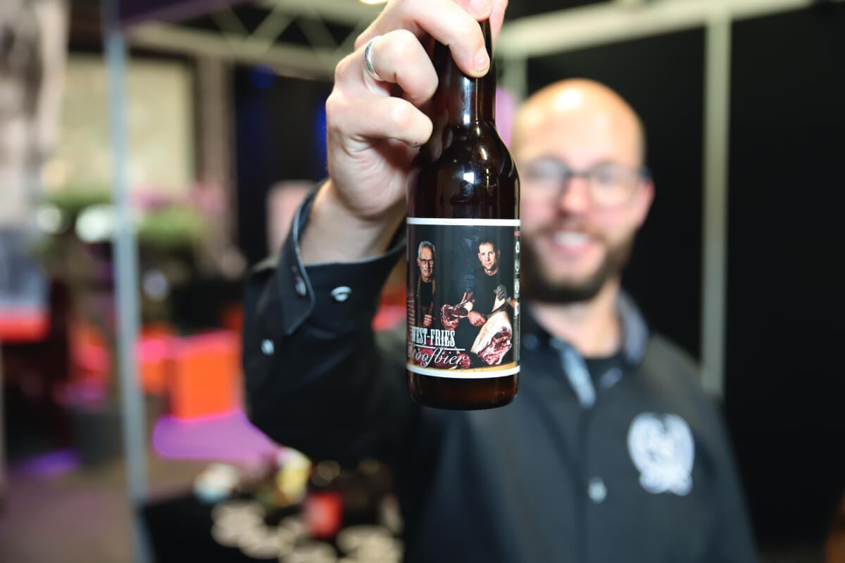 <h1>Westfries Stoofbier, niet bedoeld om te drinken maar met extra kruiden gebrouwen om ermee te koken. Speciaalbier vindt zijn weg naar de keuken</h1>