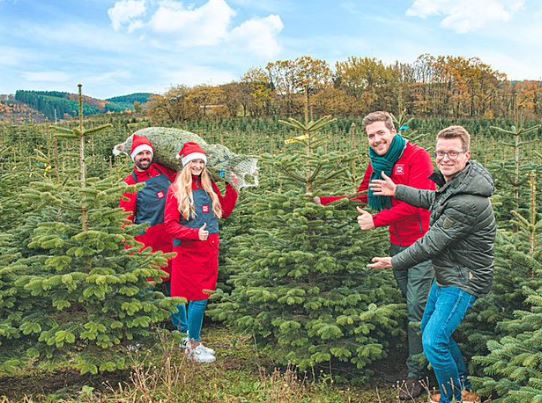 Twitter: Frederic Knaudt
