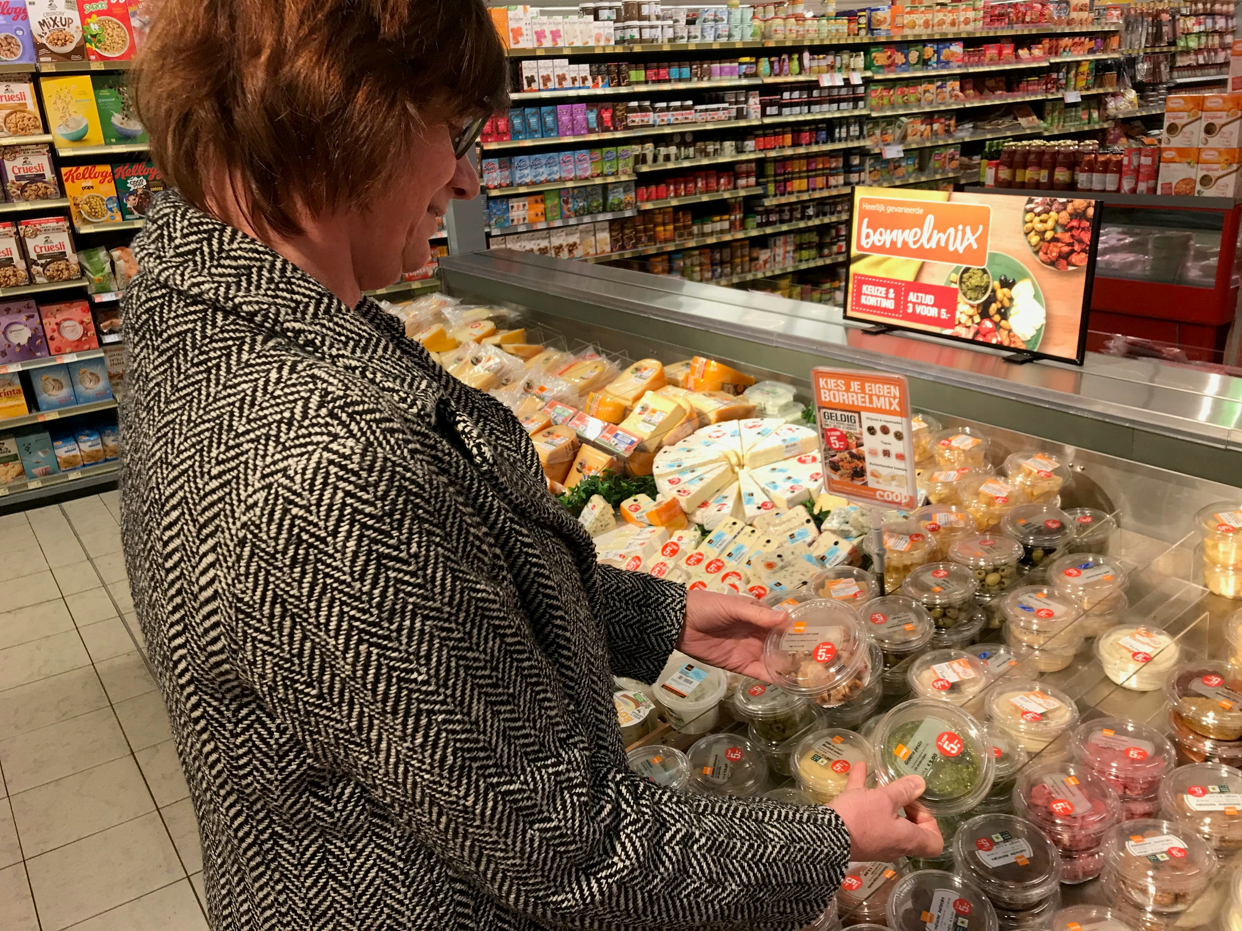 <h2>Supermarkten verkopen steeds meer en steeds luxere tapas</h2><br>Foto: Edwin Rensen