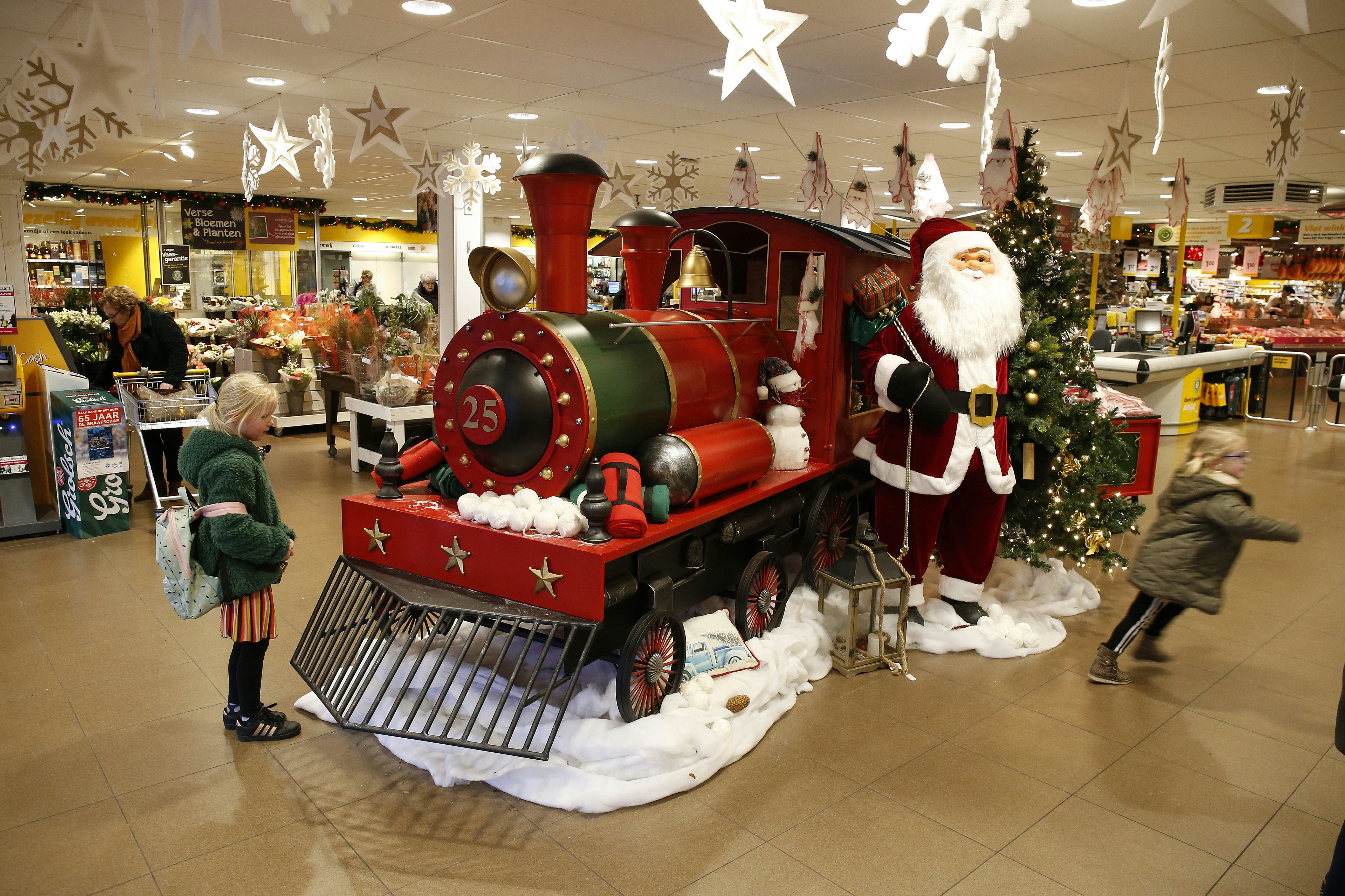 De Jumbo in Lichtenvoorde is helemaal in kerststemming. Jumbo heeft op Eerste Kerstdag ‘een recordaantal van 258 winkels’ open. Foto: Hans Prinsen