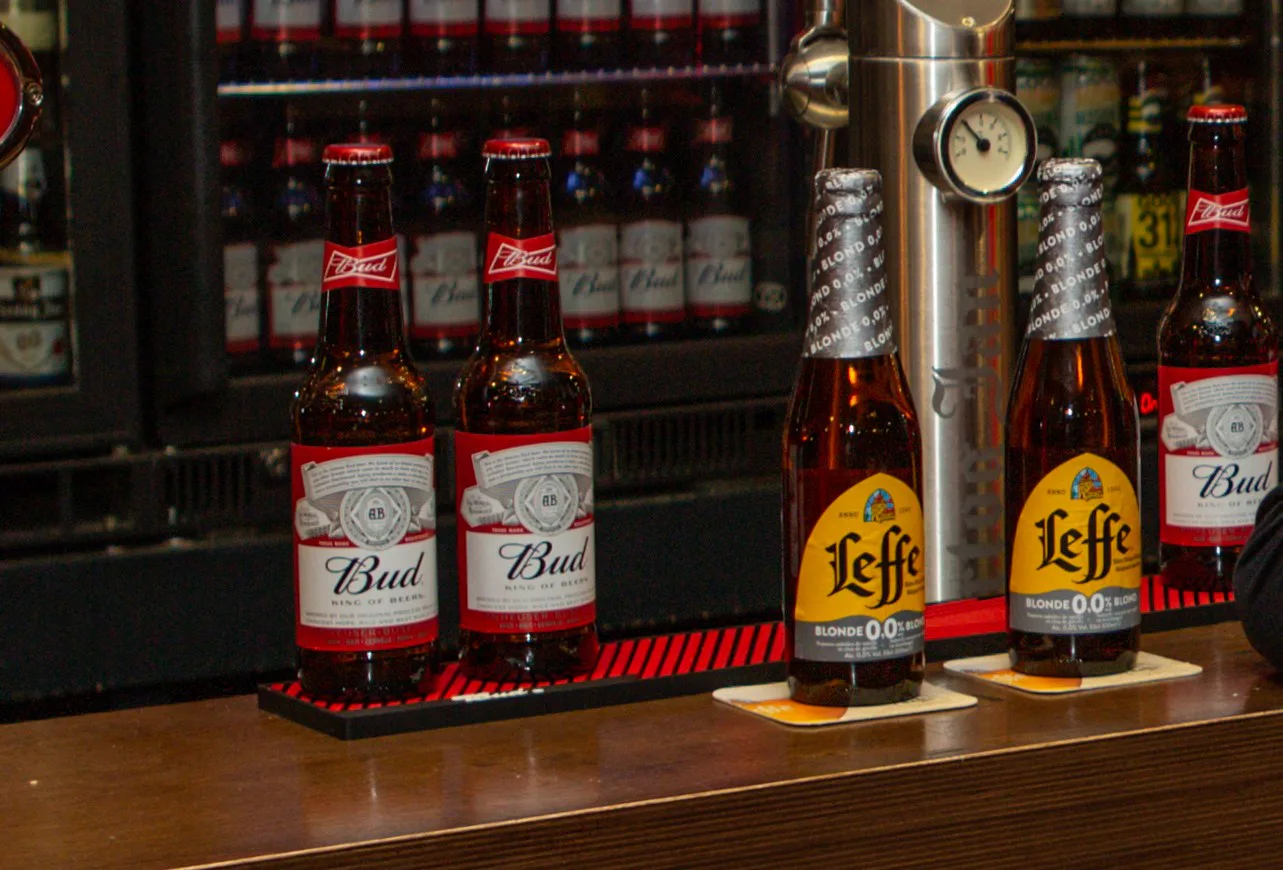 Corona kost AB Inbev 9,3% volume