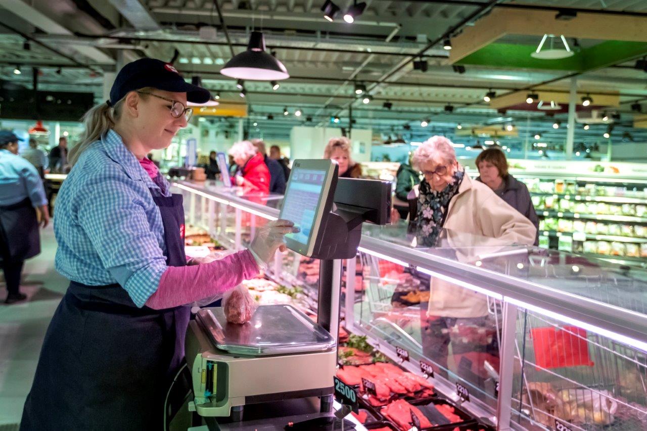 Een vernieuwde winkel vol met innovaties. Foto's: Roel Dijkstra