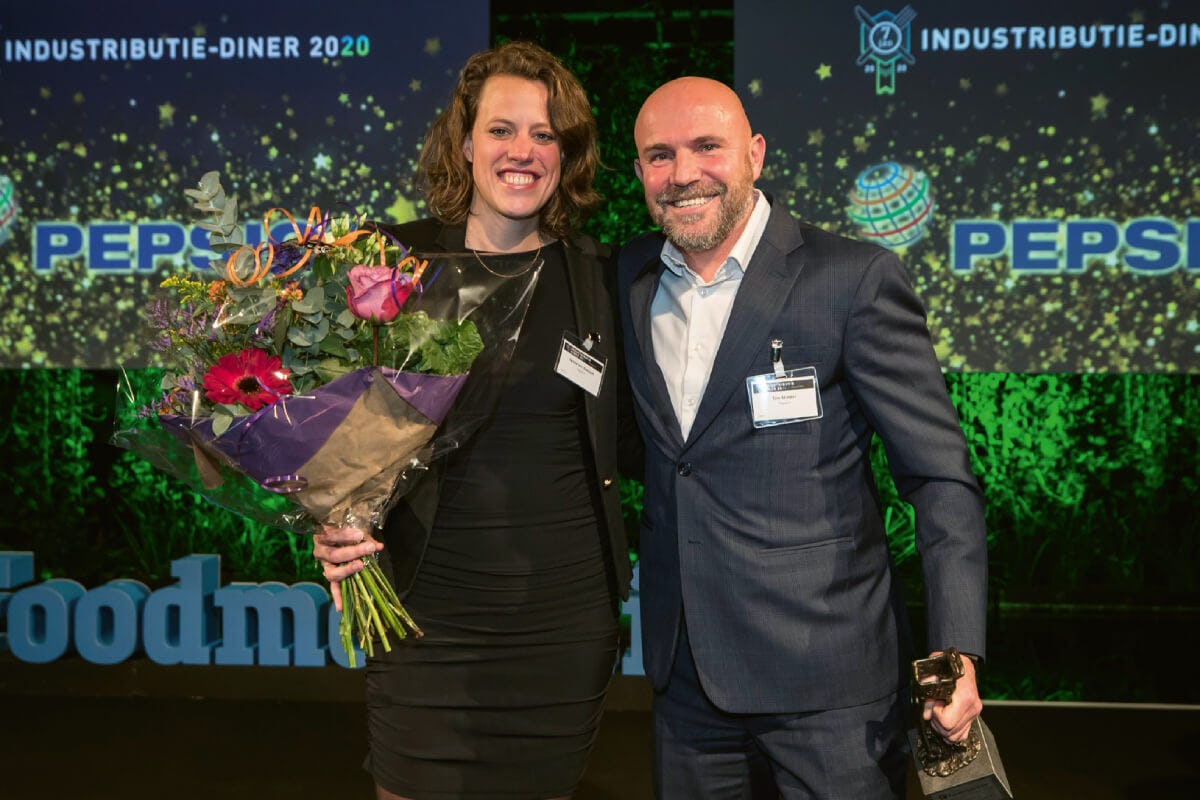 Customer group manager Sylvie ten Siethoff en directeur Retail Sales Benelux Tim Mulder