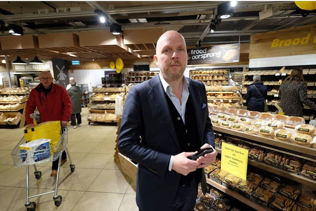 Martin  Binnendijk: ‘Met ons brood trekken we extra klanten.’ Foto's: Distrifood