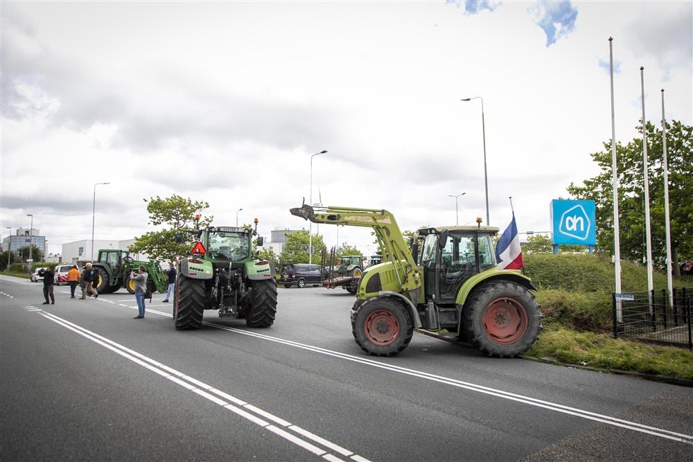 Boeren voeren weer actie bij AH-dc Zwolle