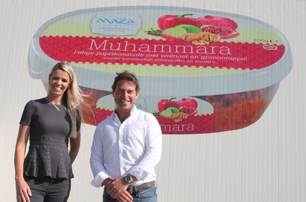 Felicia de la Houssaye en Jurjen van der Werf: ‘Hoemoes kent meerdere eetmomenten en toepassingen. We zullen er alles aan doen dit breed bekend te maken.’