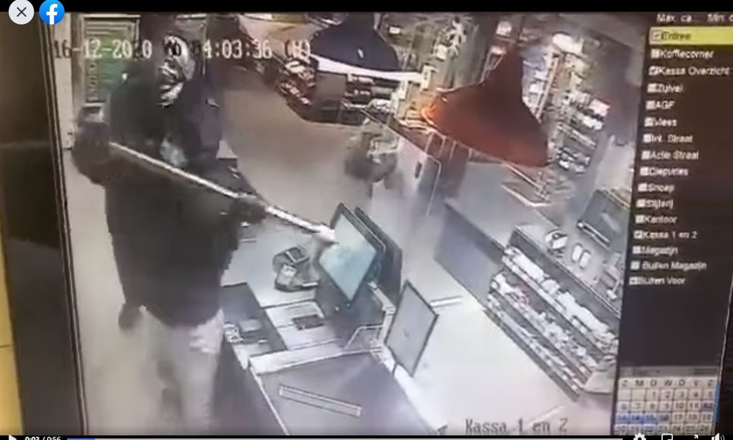 Spar Ens beroofd van sigaretten. Foto: Facebook Spar Ens