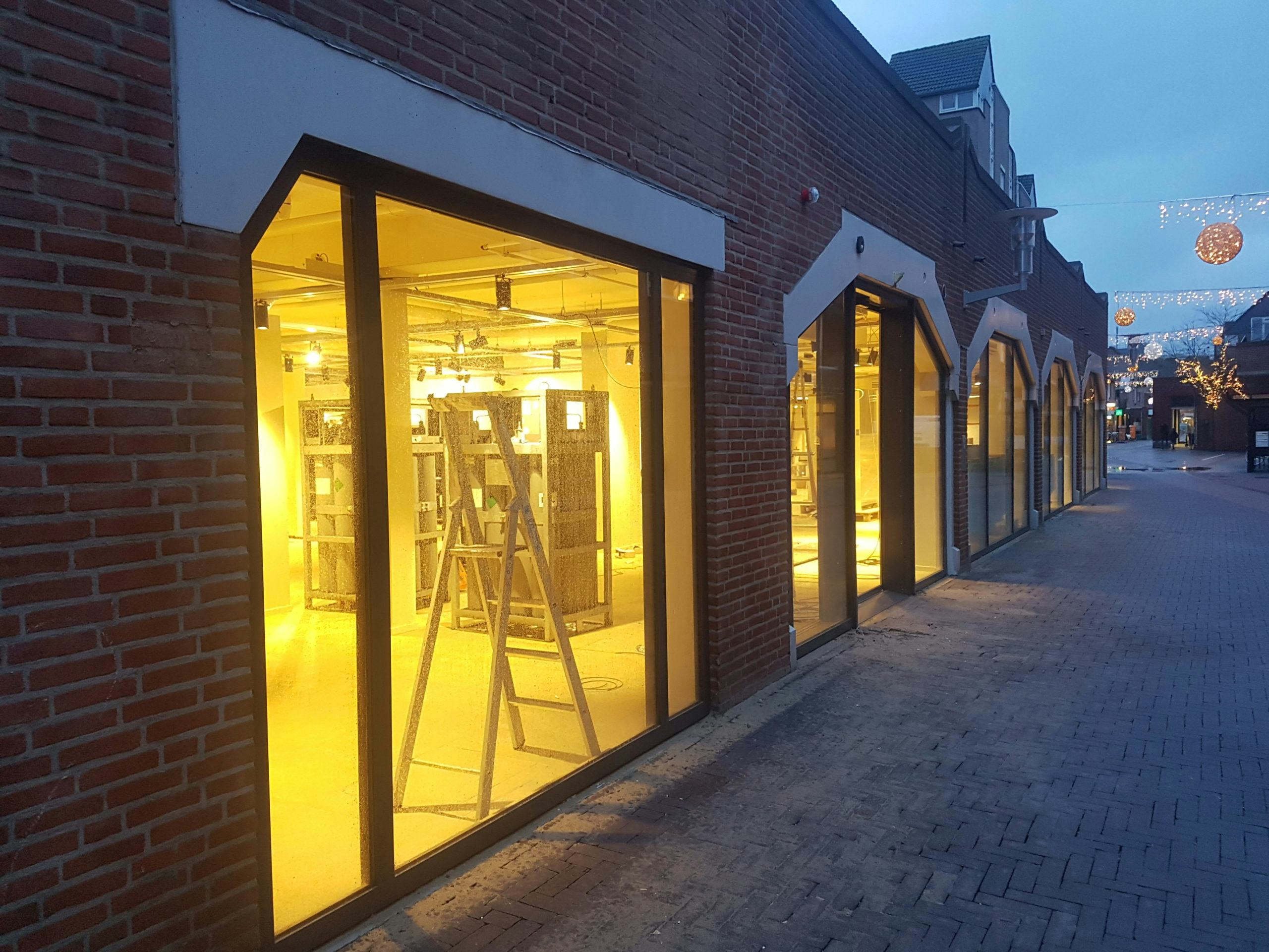 Er wordt nu nog hard gewerkt, maar op 27 januari opent de derde Jumbo in Apeldoorn.