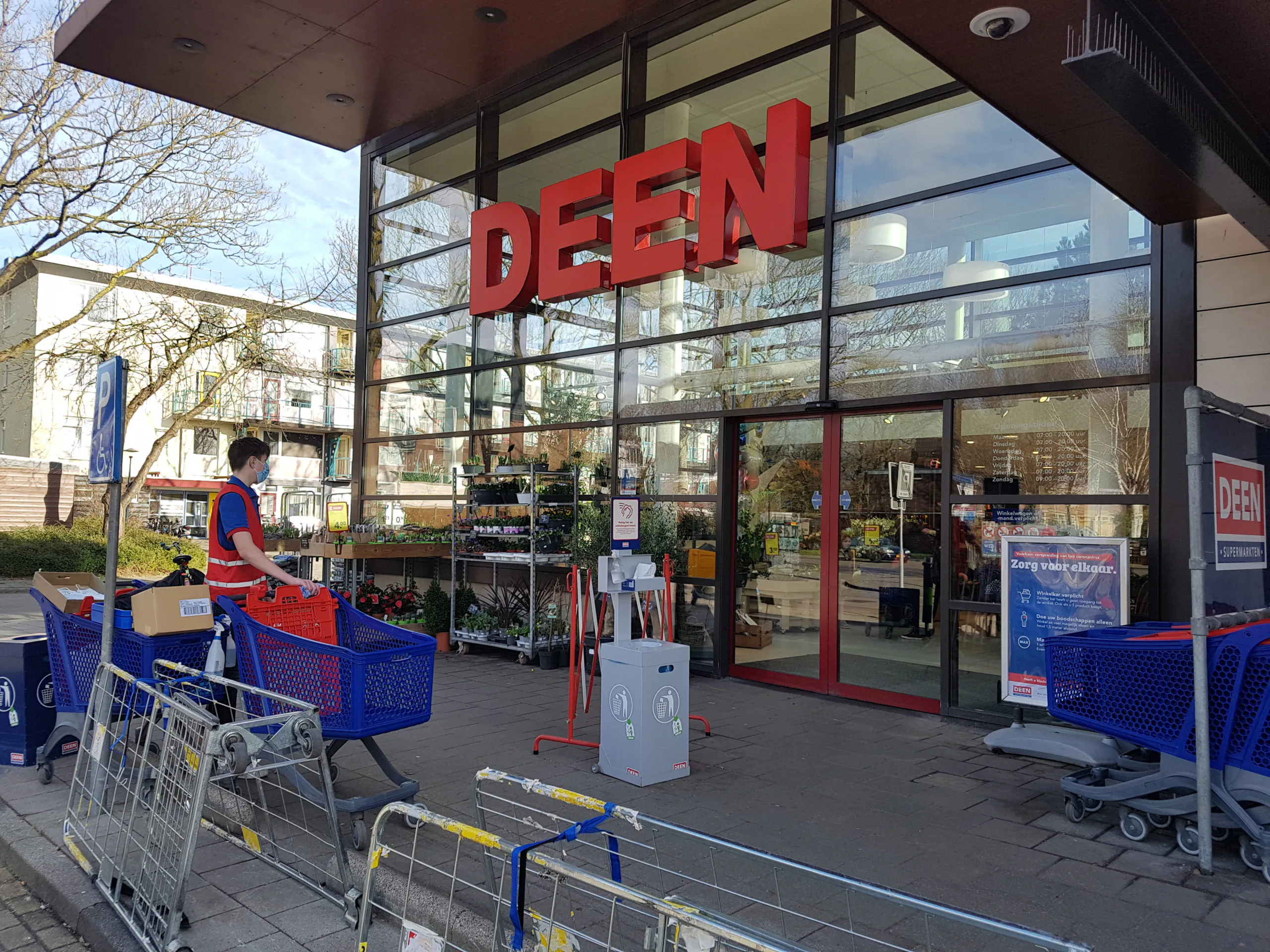 Dossier Deen verkoopt