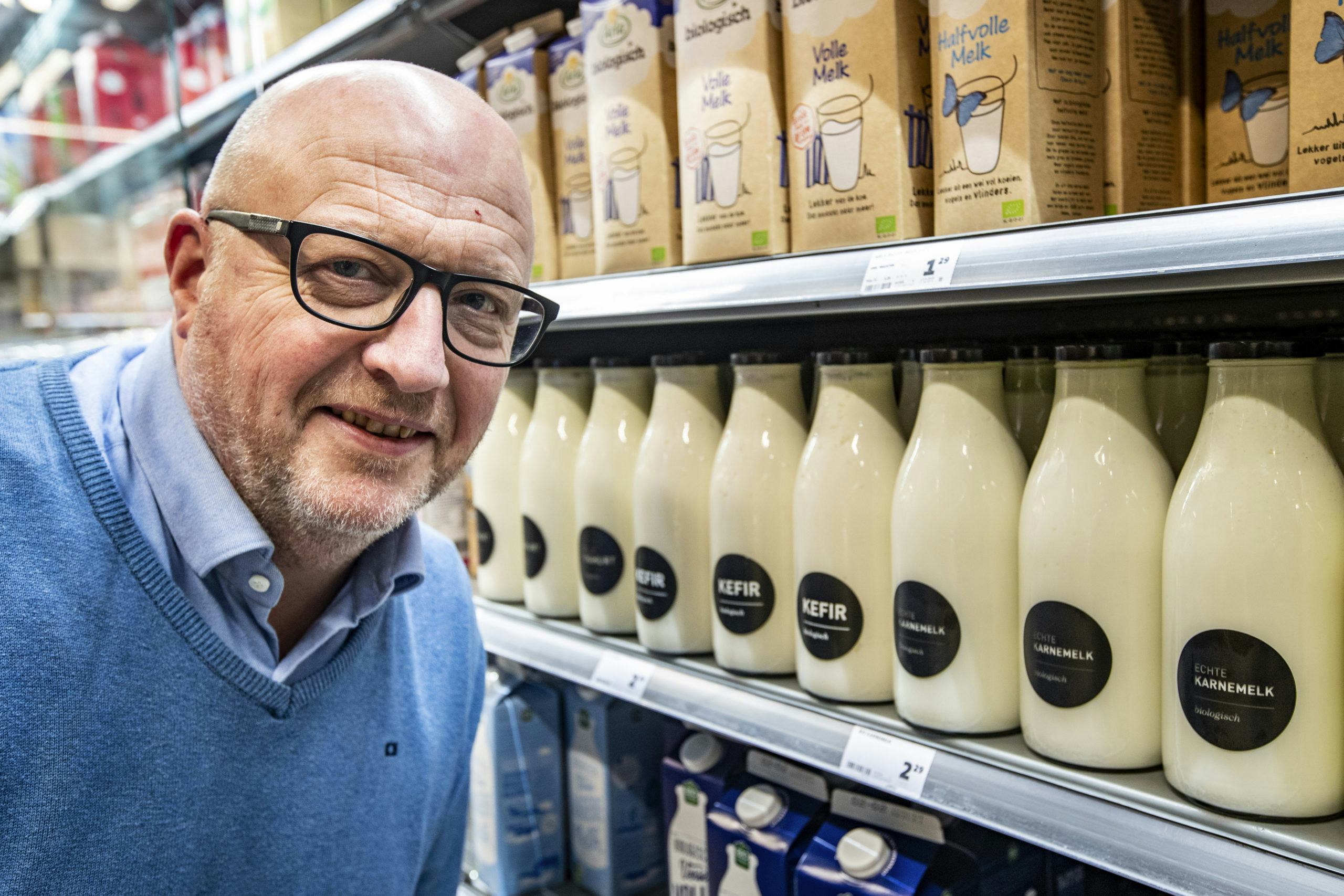 Jumbo-ondernemer Hans Kok voert al lokale merken in zijn supermarkt, maar zet nu in op één gezamenlijk merk dat in de hele winkel zichtbaar is. Foto: Fotobureau Hissink