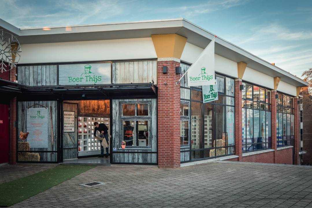 Boer Thijs, een automatieksupermarkt gevuld met verse producten die rechtstreeks van de boer afkomstig zijn, opende in januari 2020 in Winkelcentrum Stadspoort Ede. Archieffoto: Koos Groenewold