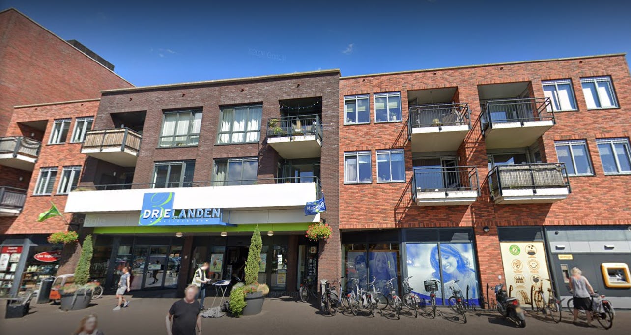 Het winkelcentrum Drielanden in Harderwijk waar onder andere een Primera en Jumbo zitten. Foto: Google Streetview.