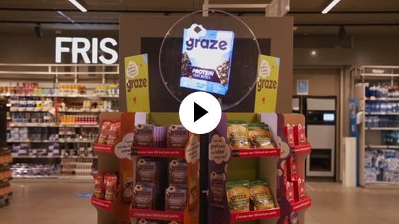 Unilever-merk Graze voert campagne met hologram bij Jumbo (video)