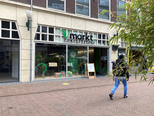 Vmarkt Conceptstore aan het Brouwersplein in Arnhem. Foto: Distrifood