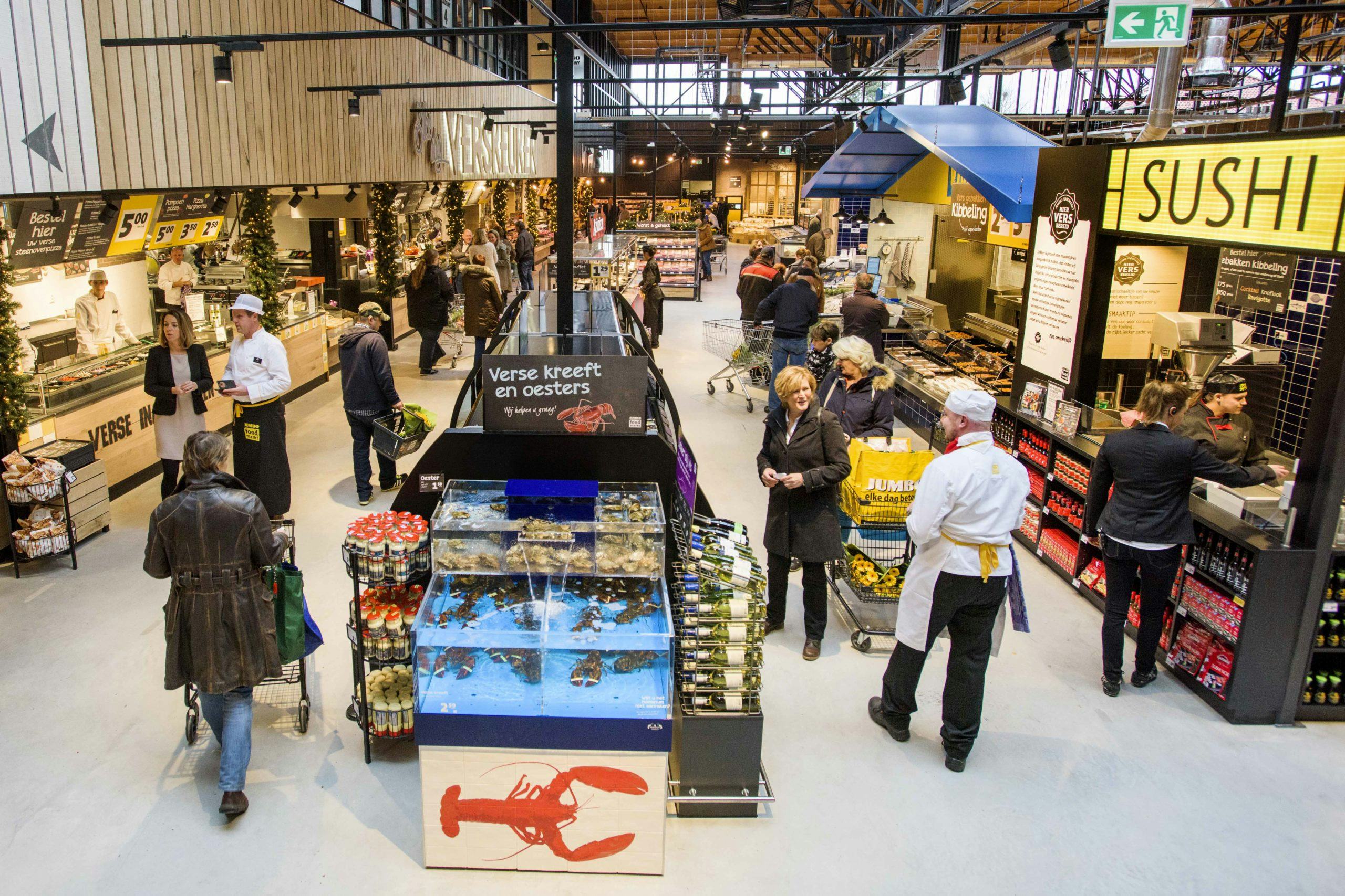 De Jumbo Foodmarkt in Veghel, één van de drie Jumbo's waar een test loopt met elektronische schaplabels. Foto Jumbo.