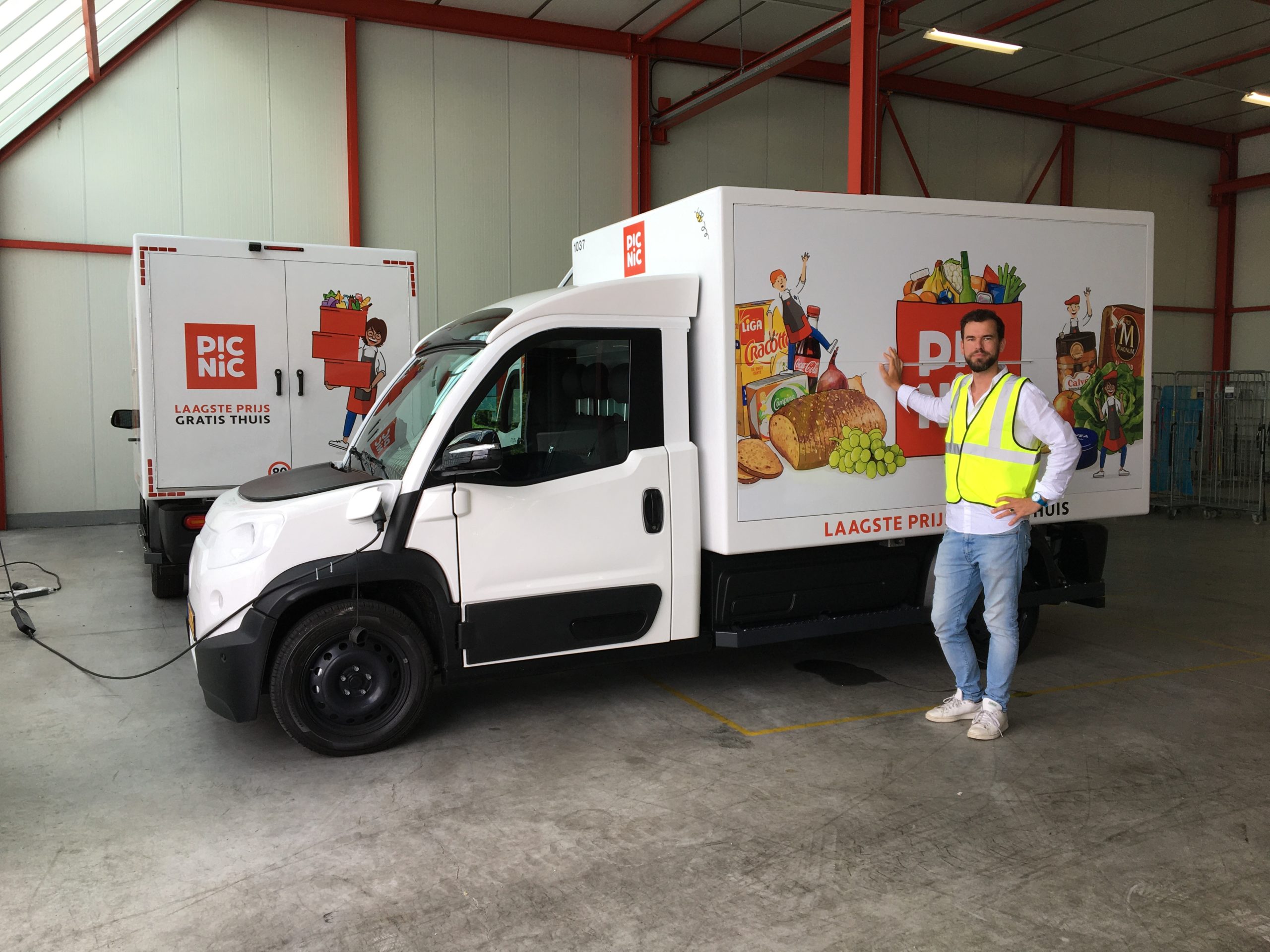 Steven Thijssen, teamlead van het fleet-team bij Picnic: ‘Door de voorste helft te koelen, kunnen we langere ritjes maken.’ Foto: Distrifood