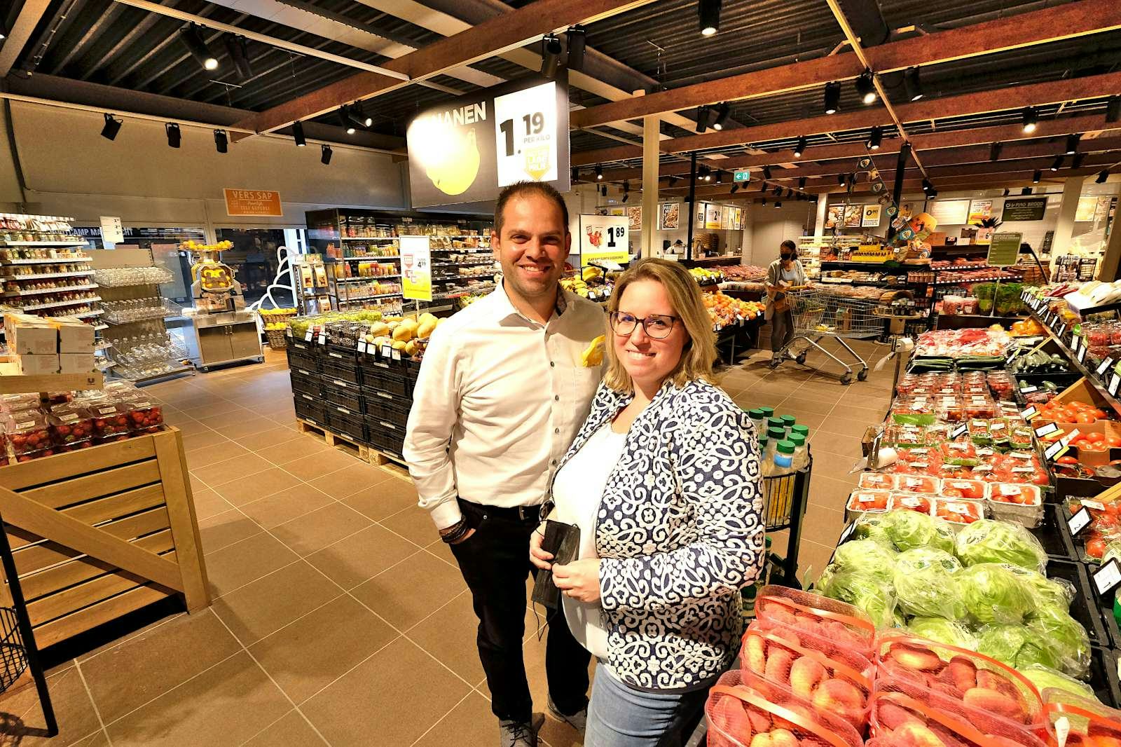 Sander en Sylvia Wijshoff verbouwden hun winkel en moetsen daarbij rekening houden met een korte terugverdientijd. Foto: Distrifood