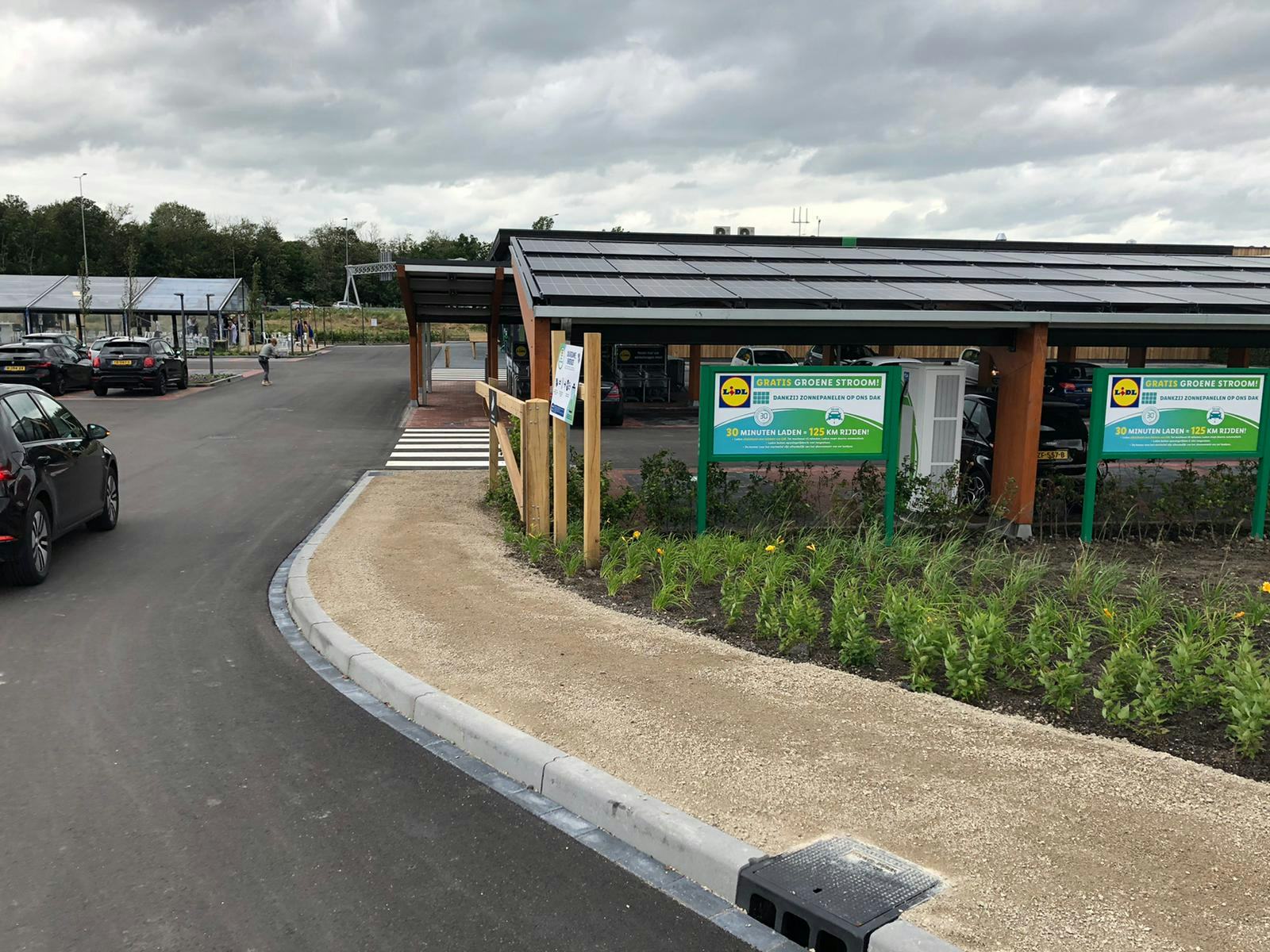 Net als in Almere opent op 3 november ook een duurzame Lidl in Geldrop. Foto: Distrifood