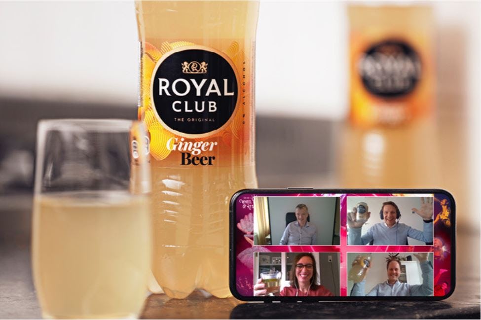 Tim Spierenburg, Martijn Slebus en Sonja Rozenboom zijn blij met de overwinning. Foto: Michel Zoeter/bewerking: Colorscan