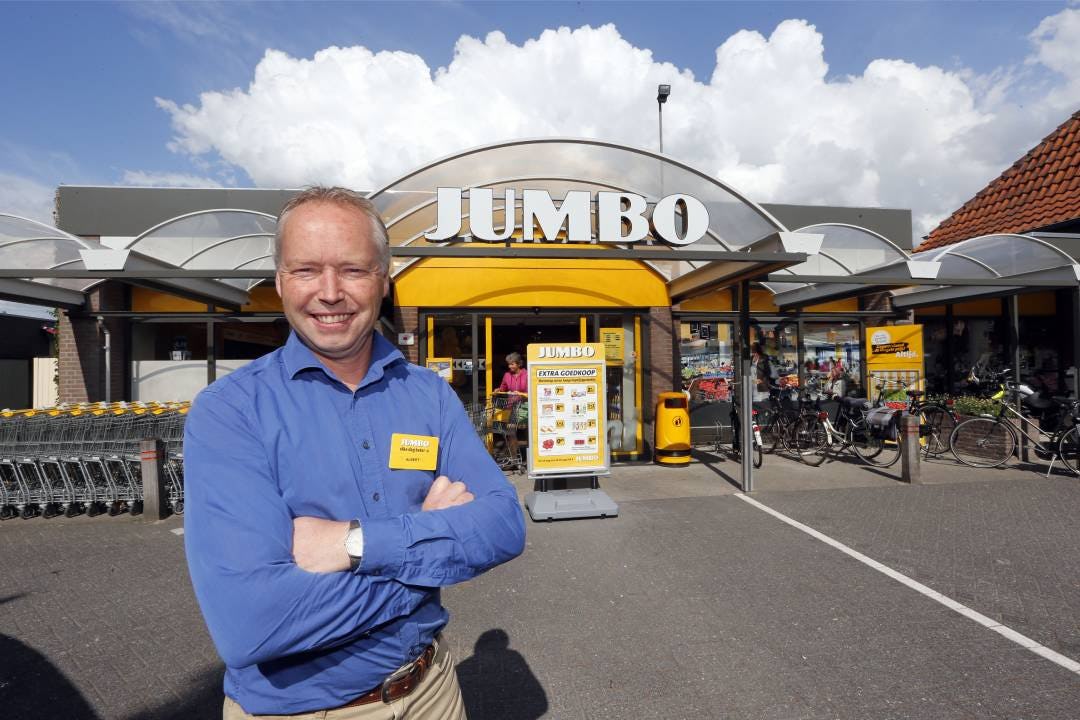 Albert van den Bogaard bij de heropening van Jumbo Mariahout in augustus 2013. Foto: Bert Jansen